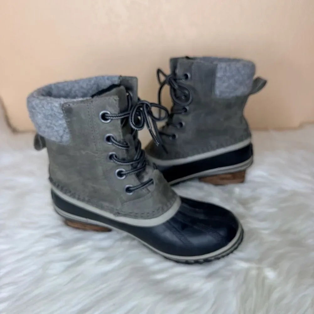 Sorel Slimpack II Lace Waterproof Winter Boots in Quarry Grey and Black Size 6
